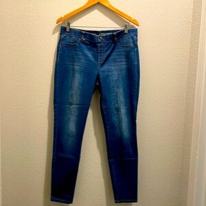 Vanillastar Juniors Mid Rise blue Skinny Jeans size 15, 53% cotton.Pre-owned.